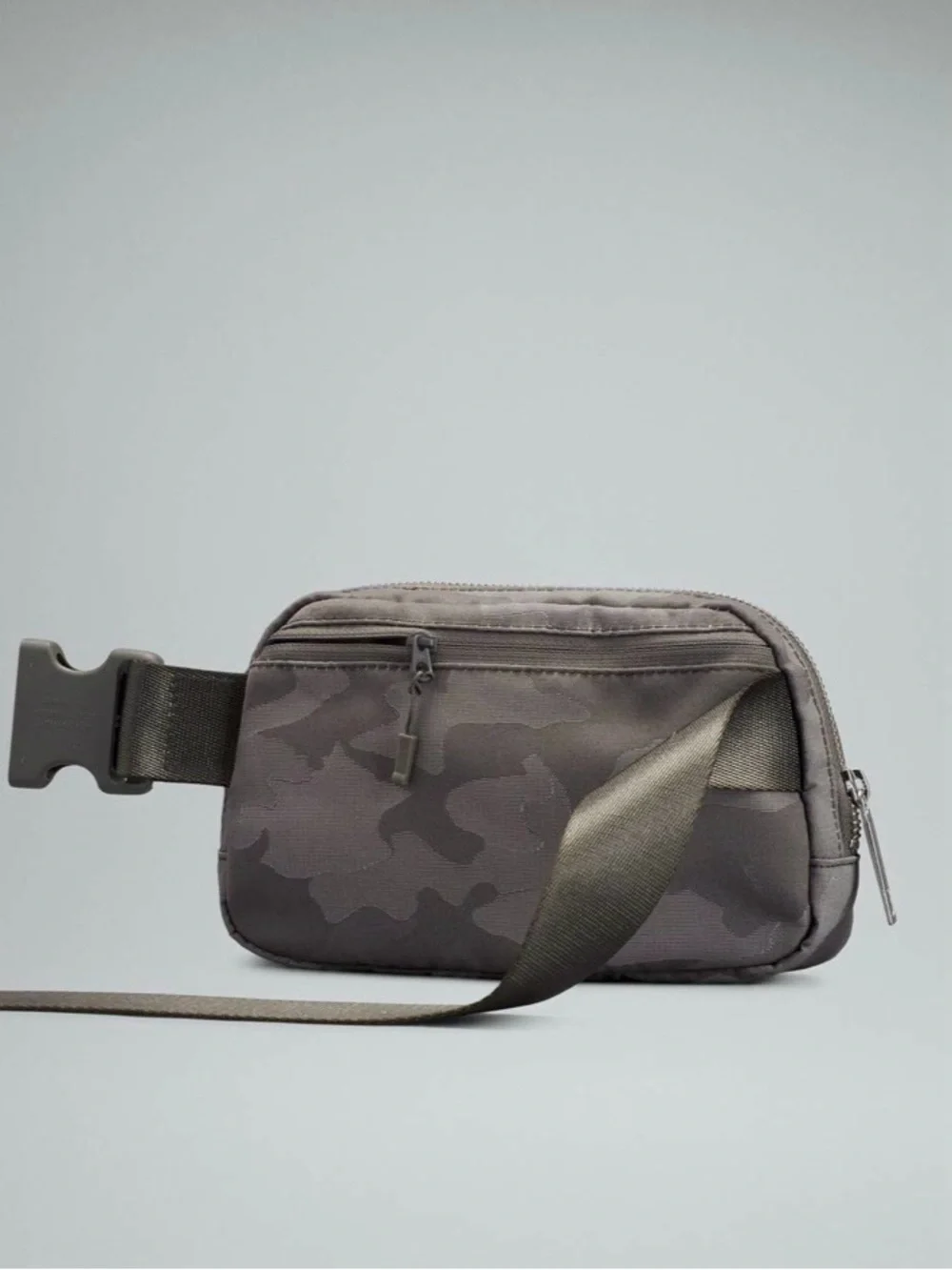 Lululemon Everywhere Belt Bag Unisex Heritage Camo Max Rover White Opal